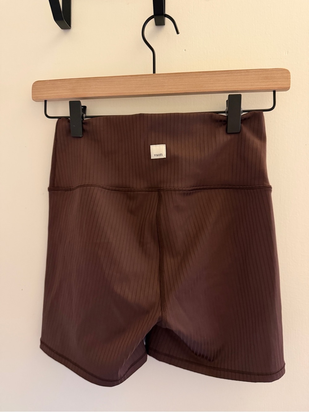 Vuori Inversion Rib Short - Picture 3 of 5